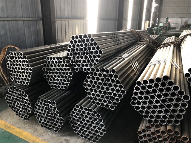 衡水小口径厚壁无缝钢管